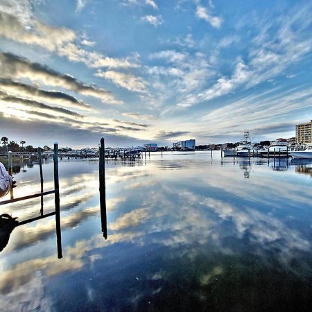 Boathouse Condo, Downtown Destin Harbor, Private Beach Access, Waterfront, On Golf Course, Water Taxi Pickup Exterior photo