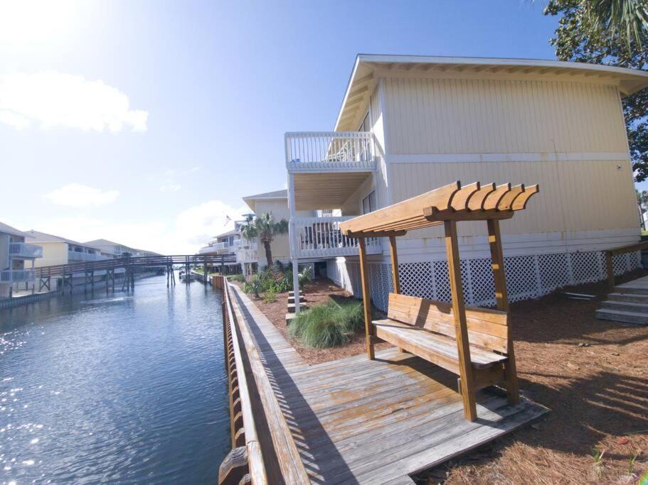 Boathouse Condo, Downtown Destin Harbor, Private Beach Access, Waterfront, On Golf Course, Water Taxi Pickup Exterior photo